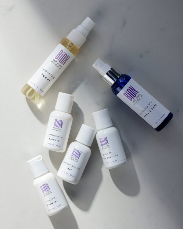 AcneKit_ja_suihkeet Acne startti setti